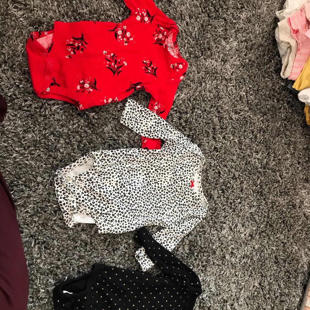 Baby onsies set